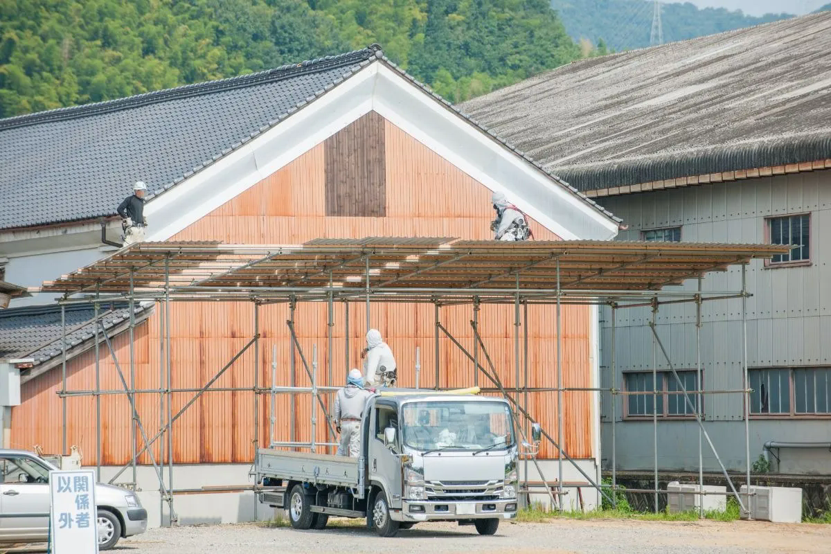 板金による看板製作の成功事例集！飲食店や美容室に選ばれる理由とは